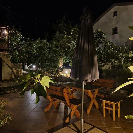 Apartments Villa Temer Pinezići Esterno foto