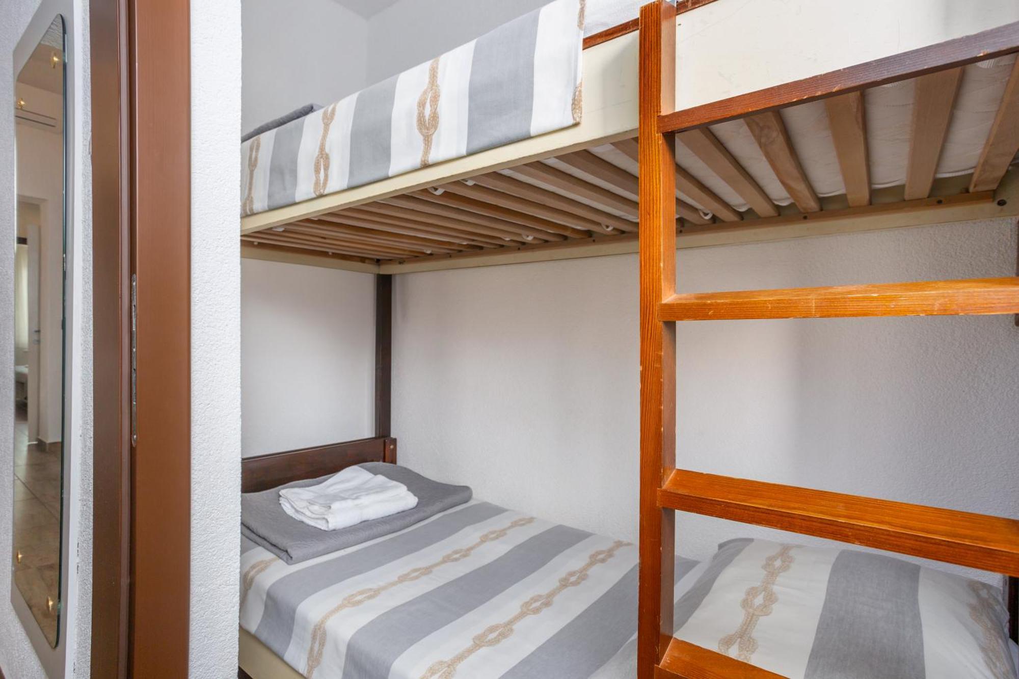 Apartments Villa Temer Pinezići Esterno foto